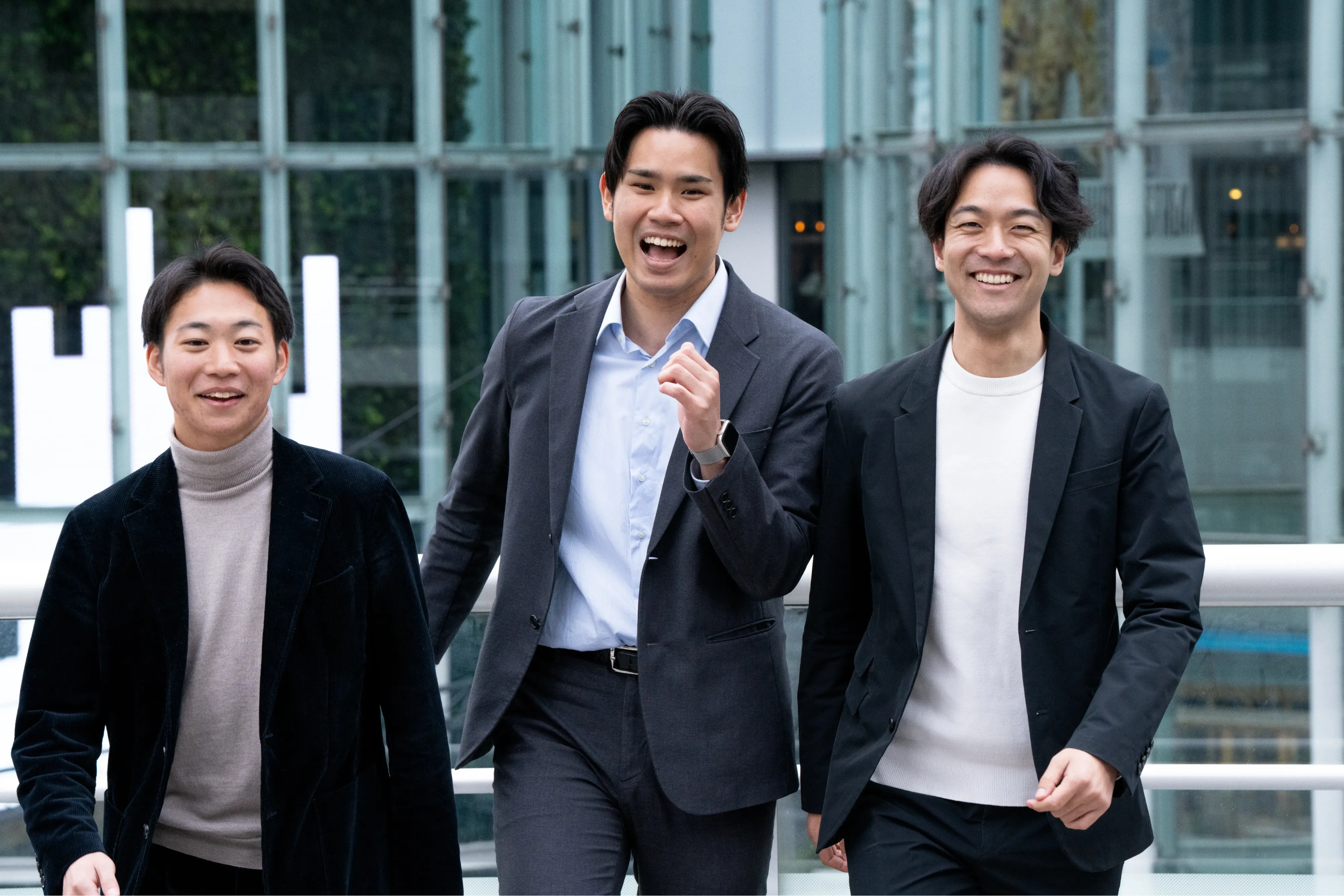 私たち株式会社HATARABAが掲げるビジョンは「Game changer & No.1」